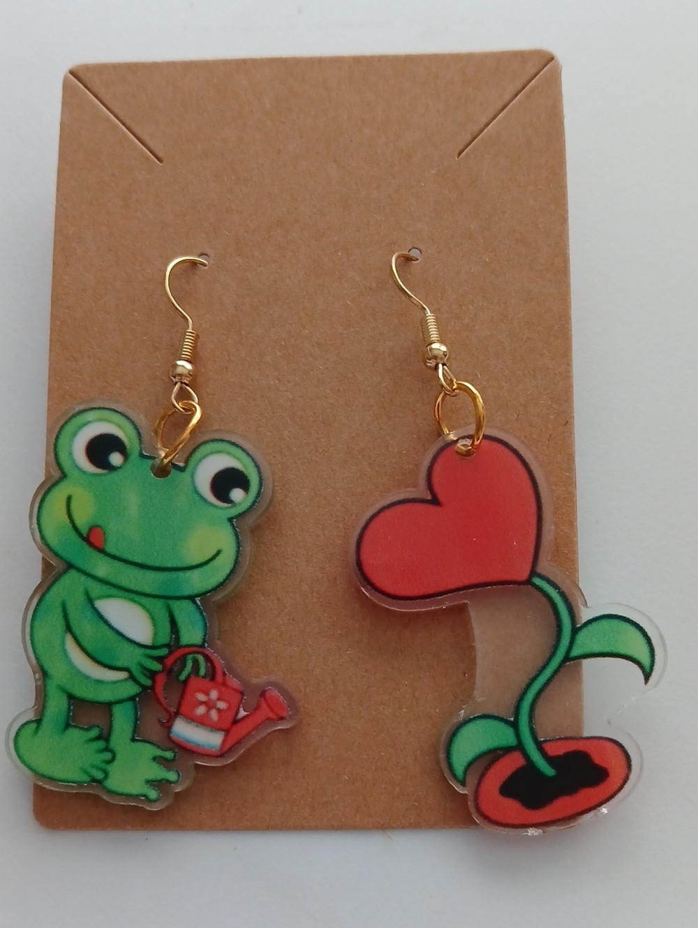 Fashion Jewelry Green Frog and Red Heart Plant Dangle Earrings